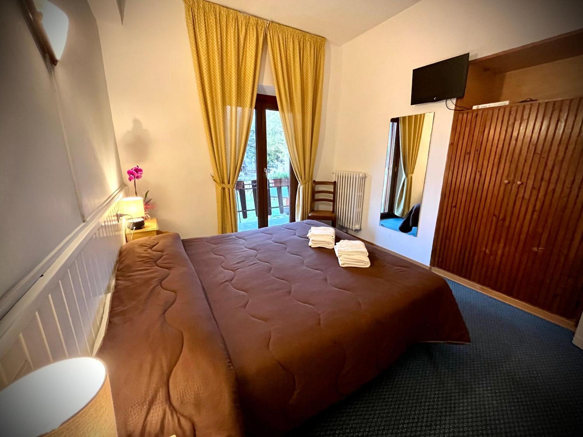 Hotel Pinguino 페스카세롤리 외부 사진
