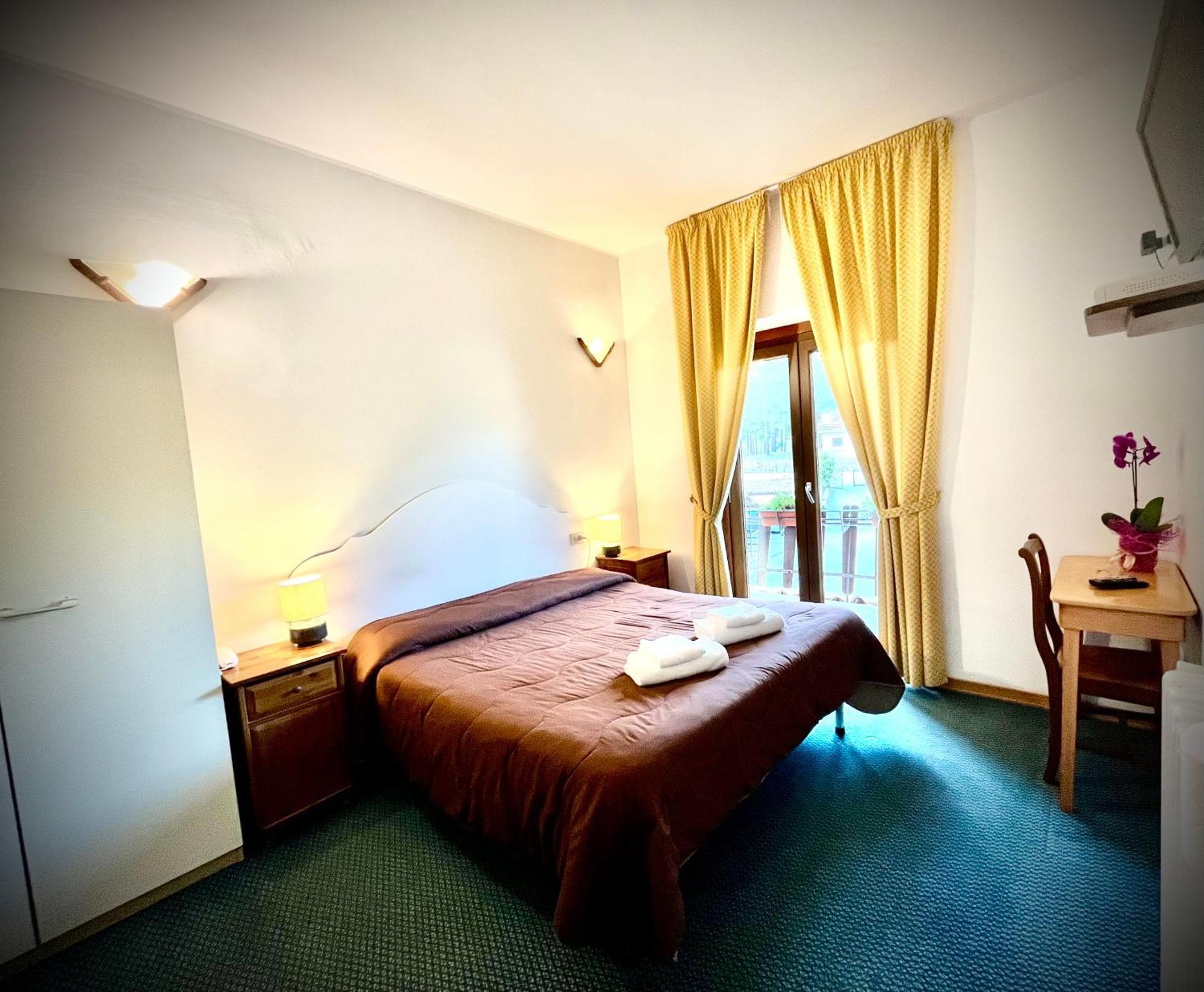 Hotel Pinguino 페스카세롤리 외부 사진
