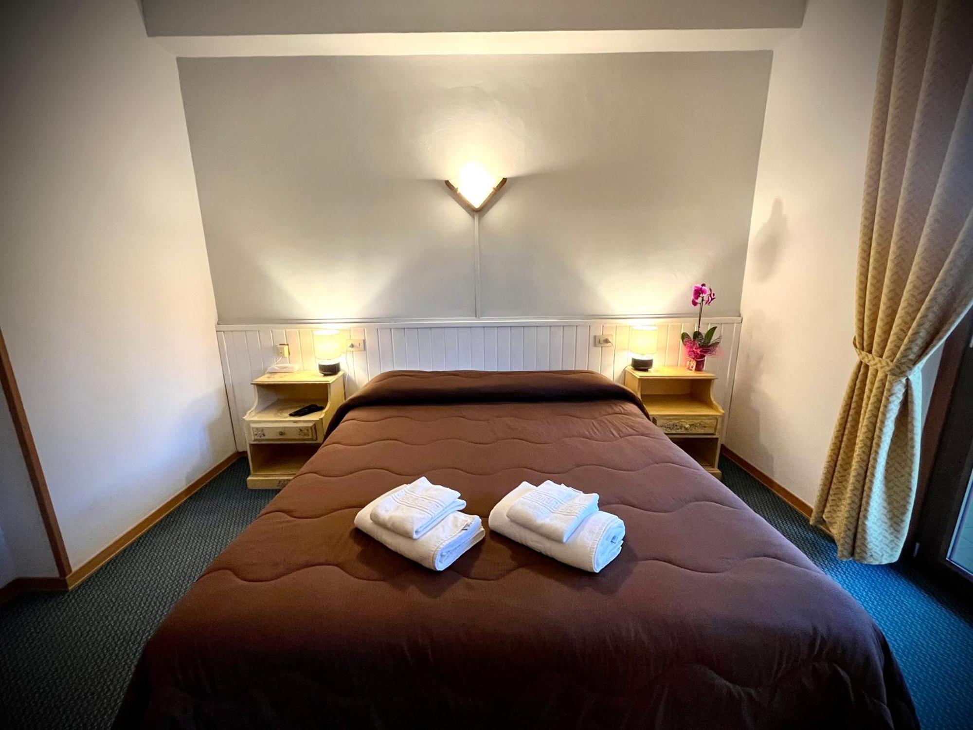 Hotel Pinguino 페스카세롤리 객실 사진