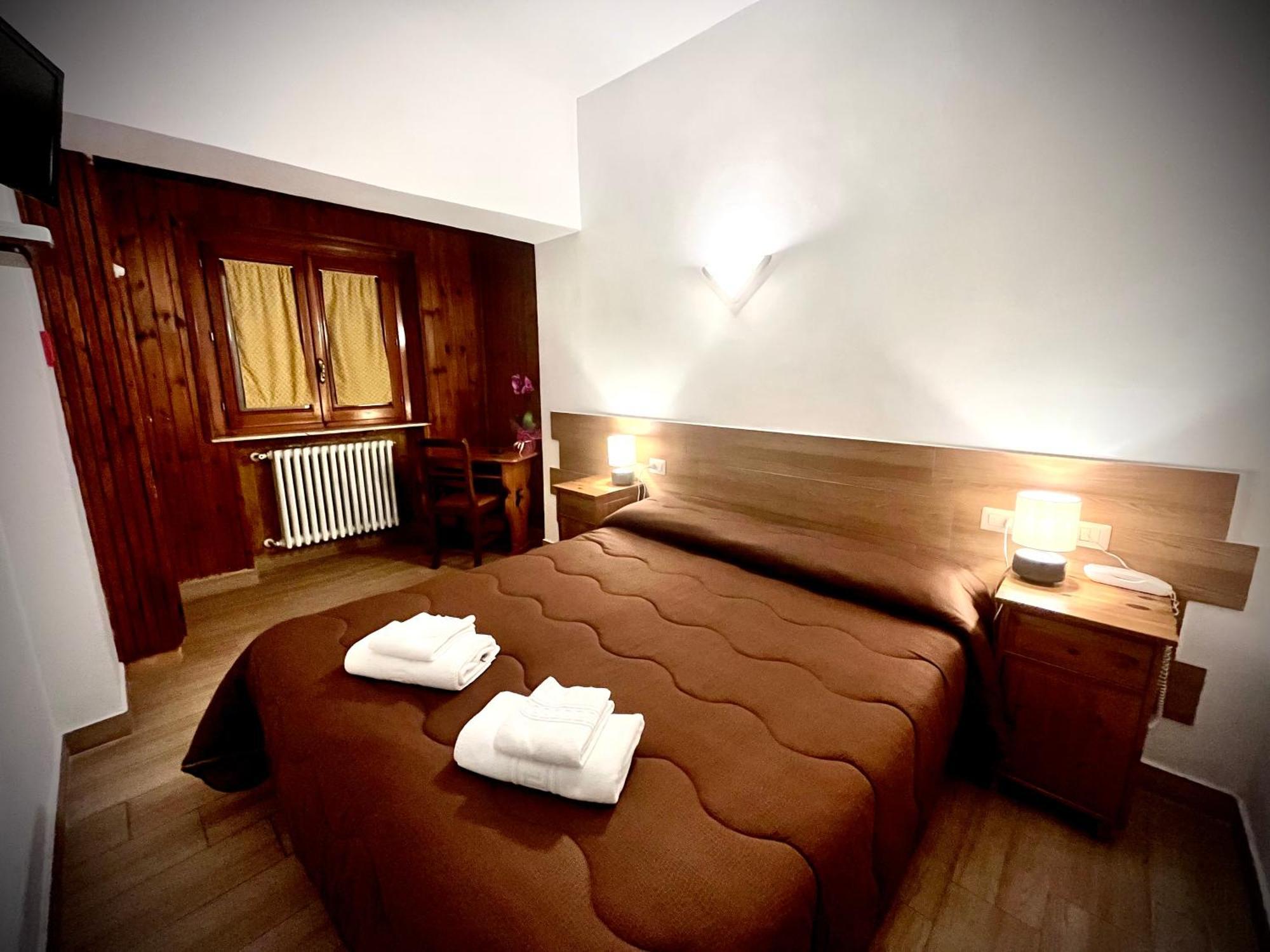 Hotel Pinguino 페스카세롤리 외부 사진